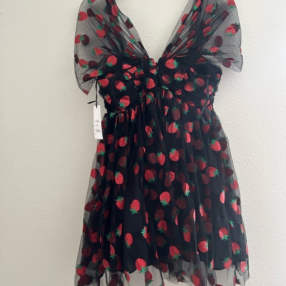 NWT Unique Vintage Black Strawberry Dress Large 10/12 strawberry novelty dress - Picture 4 of 13
